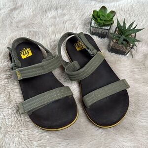 Reef Boy's Kids Ahi Convertible Sandals Green Size 6 / 7 EU 37 / 38